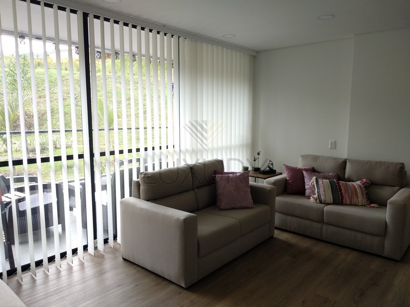 persianas verticales